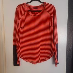 Lululemon fitted top